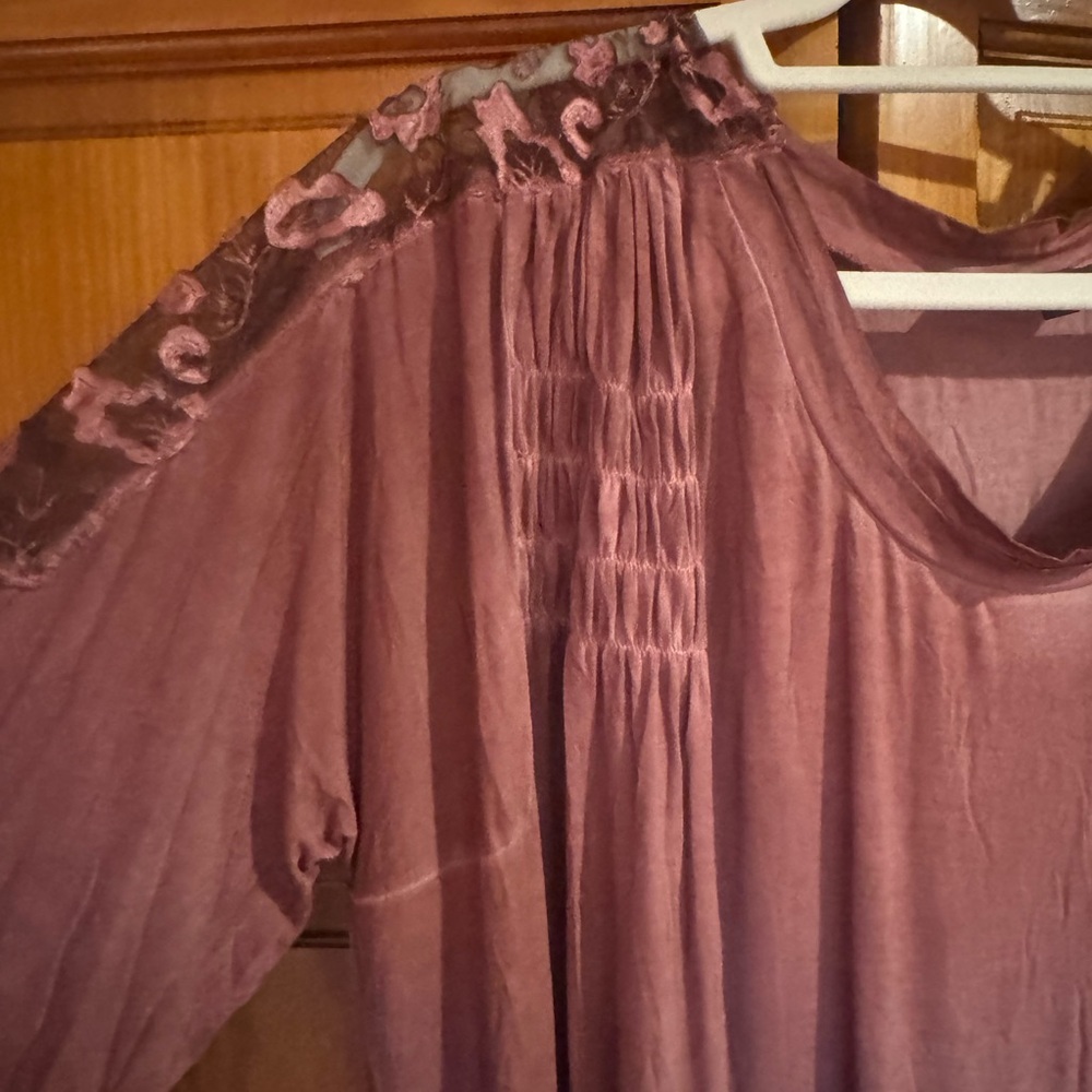 POL Dusty Rose Tunic with Lace Accents - Picture 3 of 6
